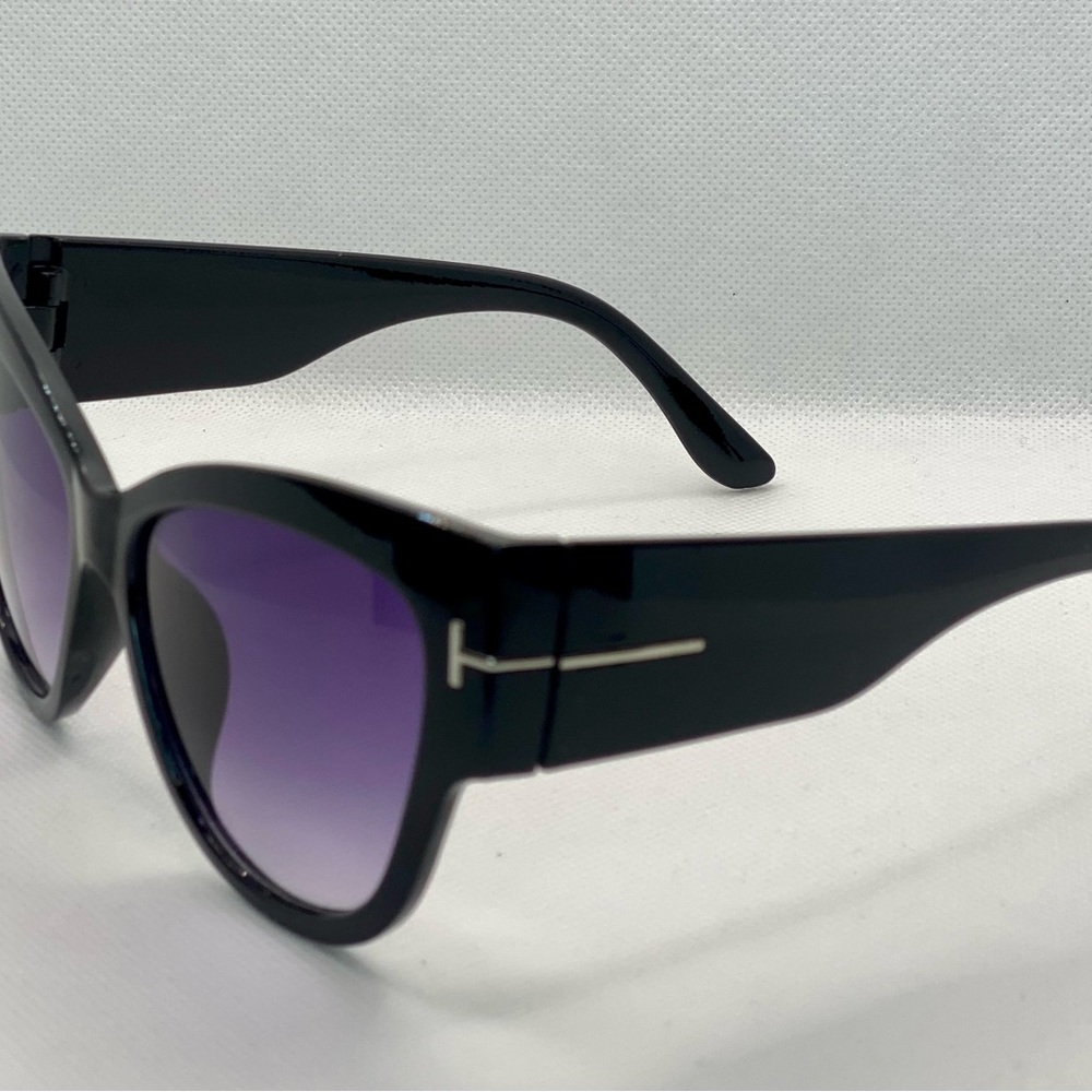 Ōvica Sunglass - Picture 4 of 8